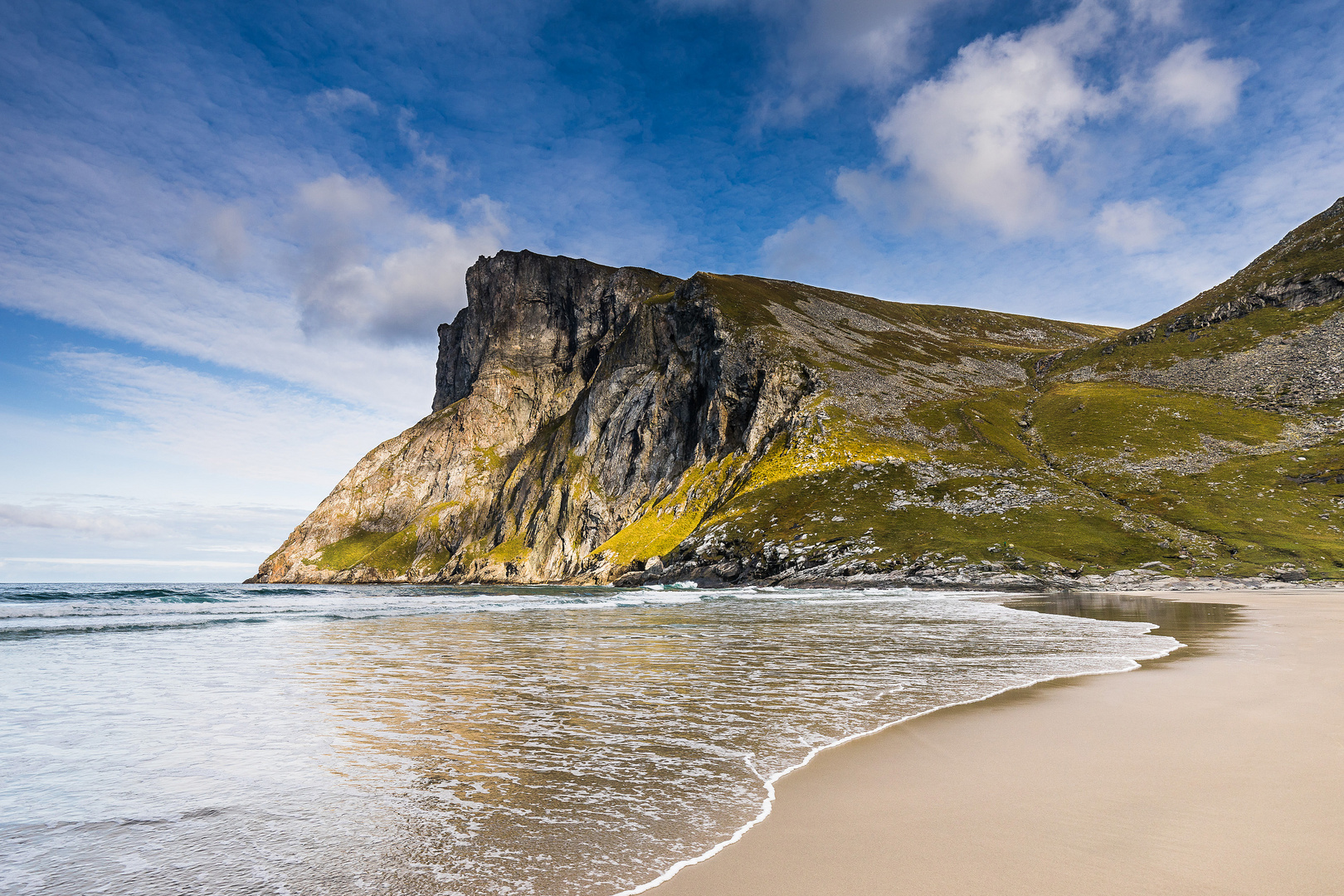 Kvalvika Beach - Lofoten