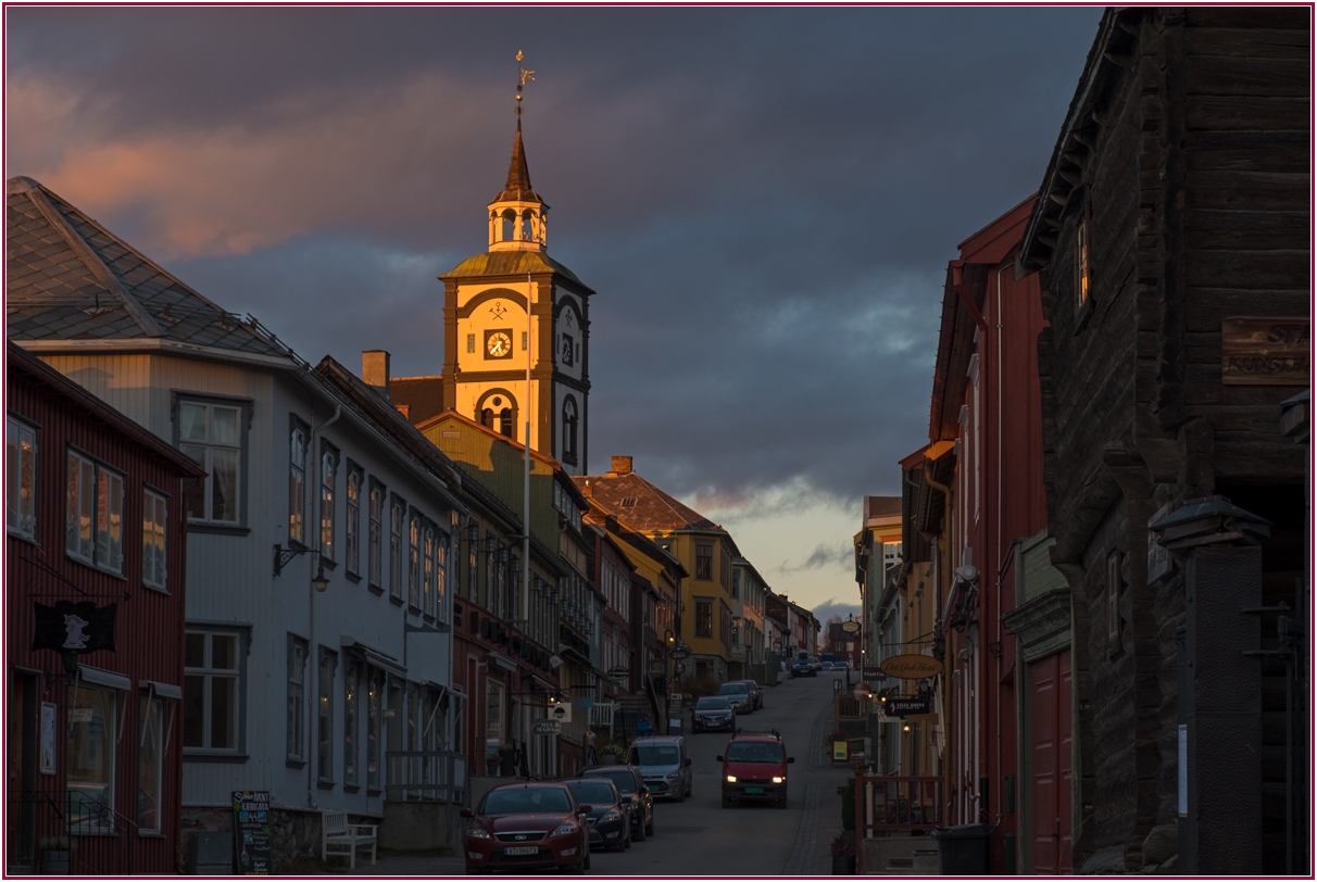 Kveldslys på Røros-Bergstaden