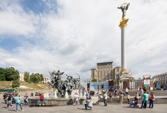 Kyiv - Maidan Nezalezhnosti - Independence Monument