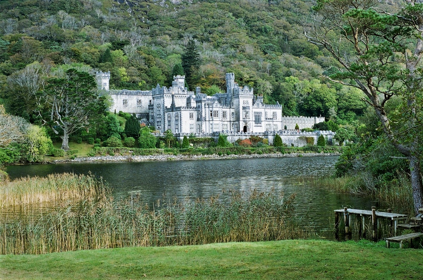 - - - Kylemore Abbey - - -