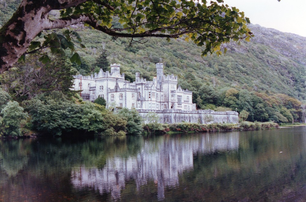 KYLEMORE ABBEY    irelande