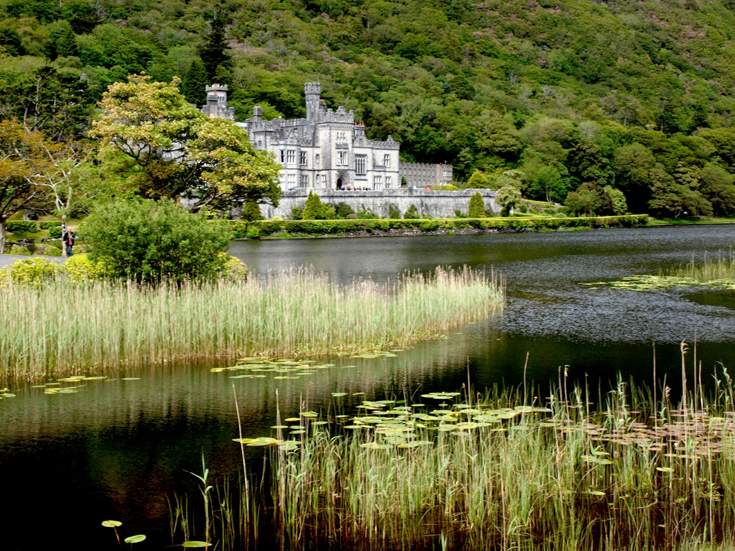 Kylemore_Abbey_Connemara