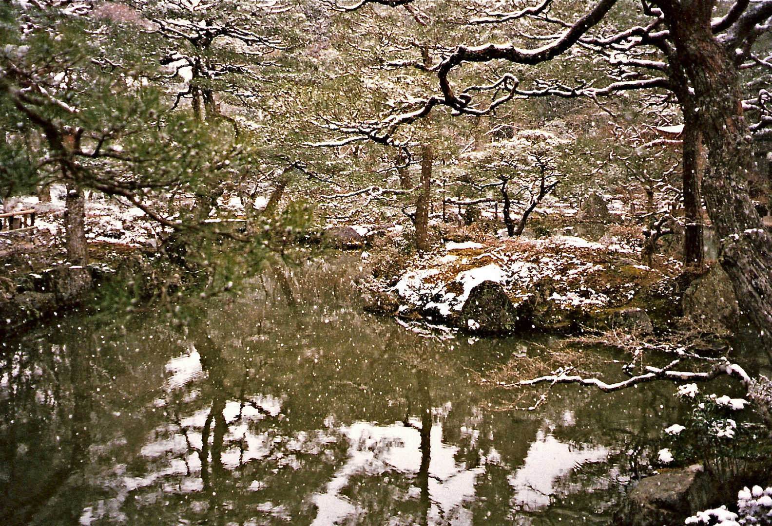 Kyoto: Spiegelungen im See (MW 1997/2 - jq)