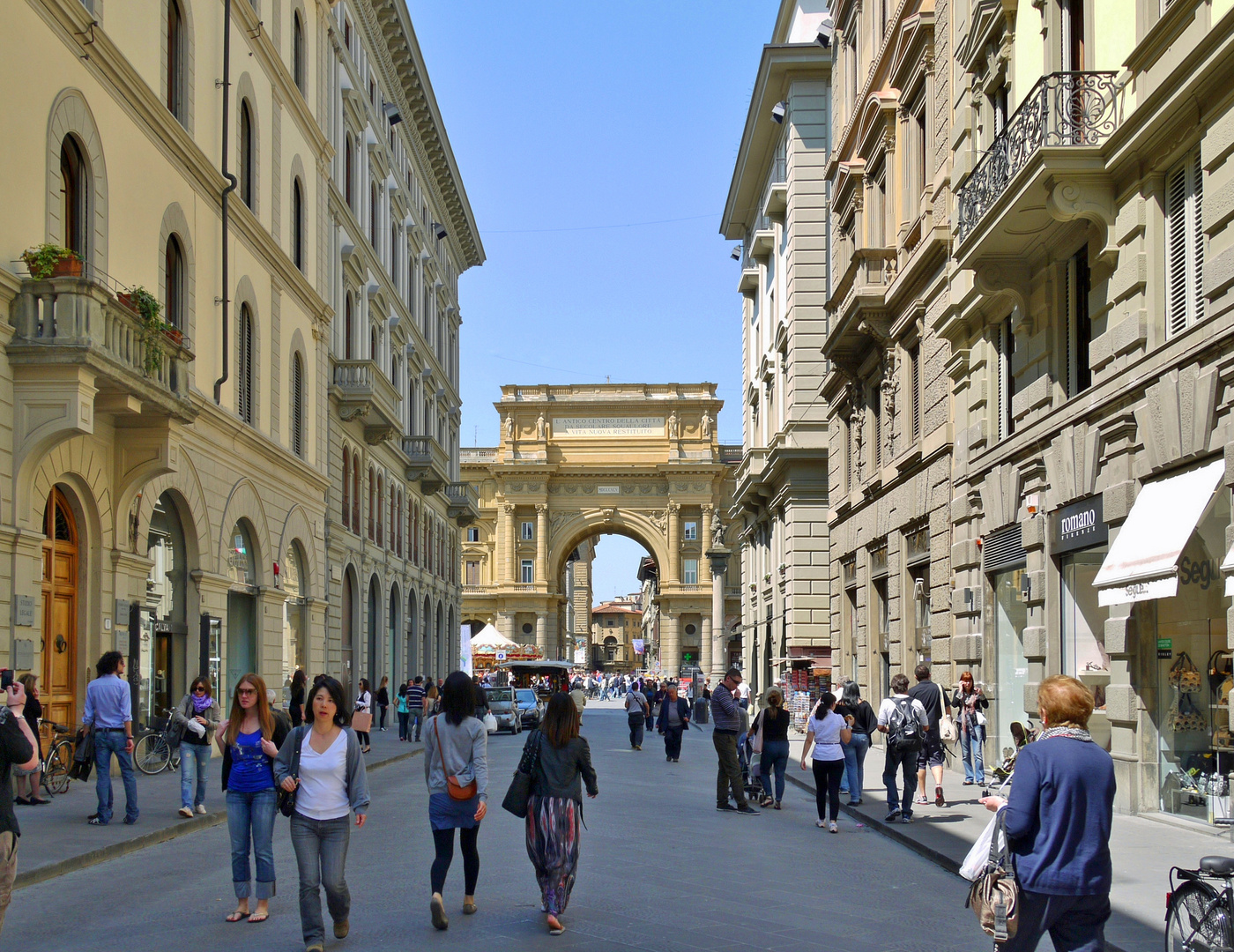 L' ANTICO CENTRO DELLA CITTÀ DA SECOLARE SOUALLORE A VITA NUOVA RESTITUITO