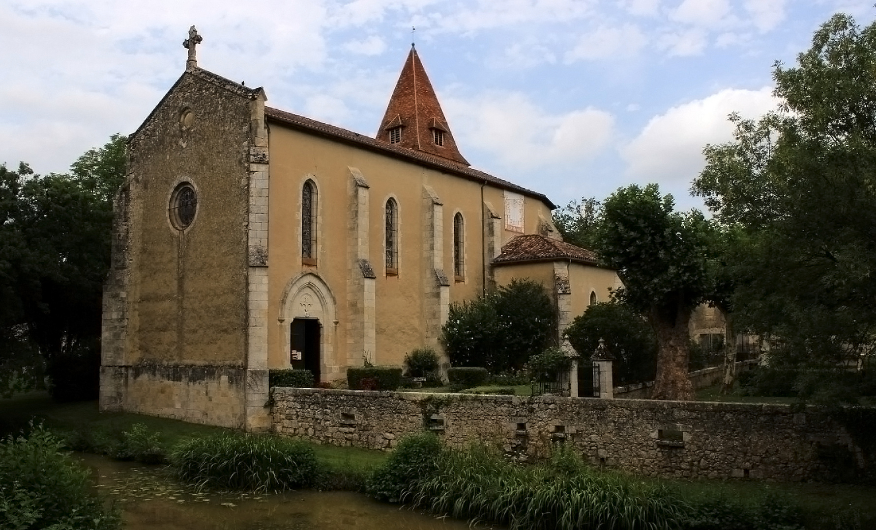 L Eglise Saint Laurent....