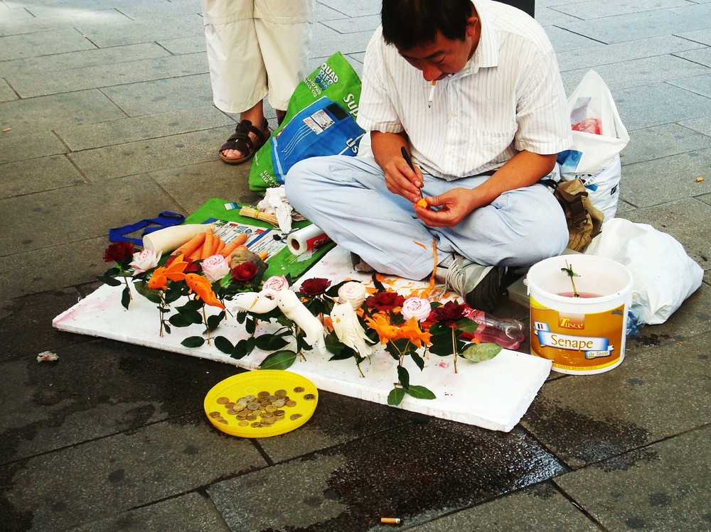 l' uomo della frutta :)