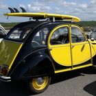 la 2cv et la planche de surf !