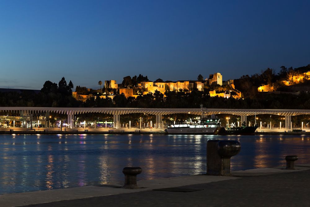 La Alcazaba zur blauen Stunde