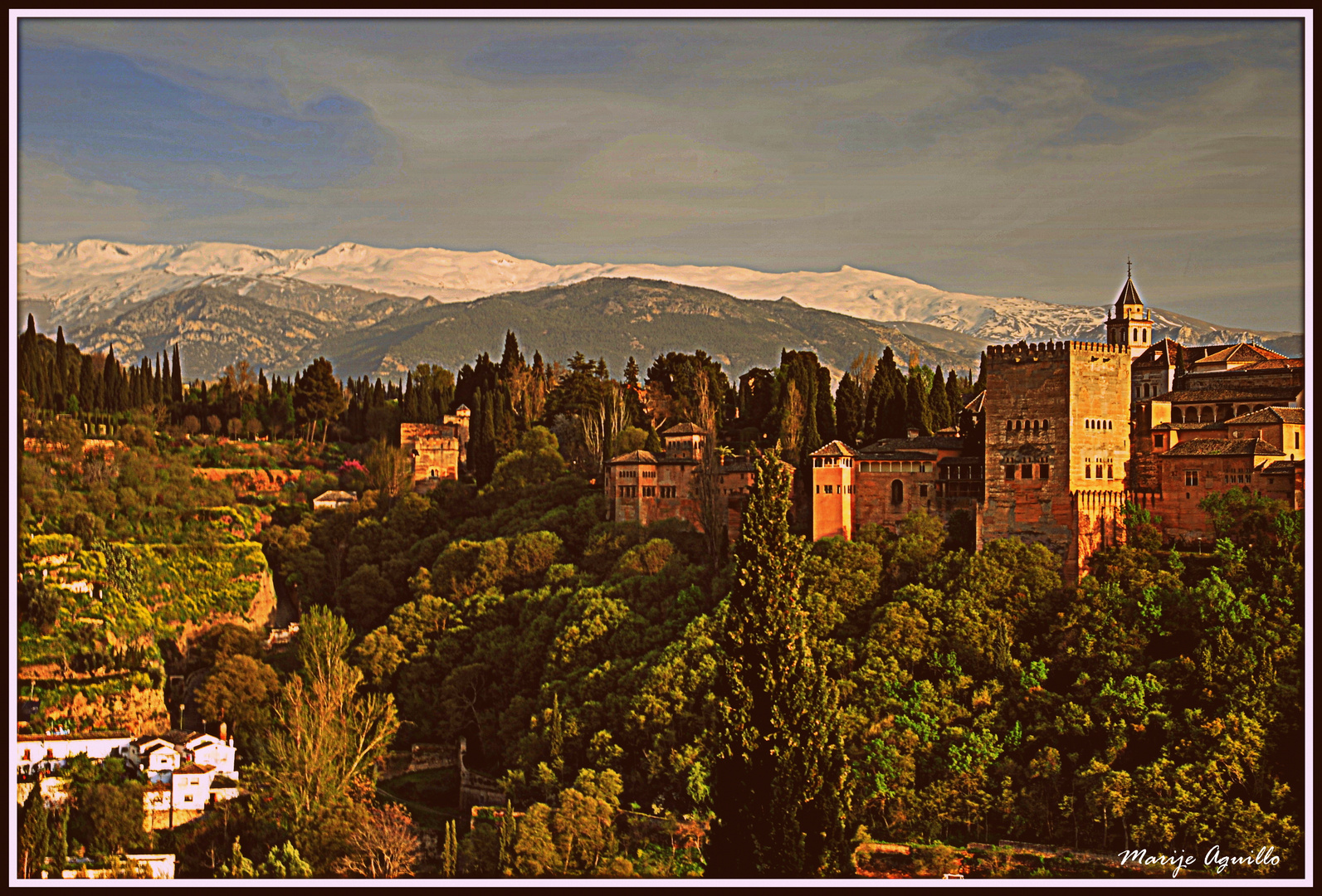 La Alhambra al atardecer