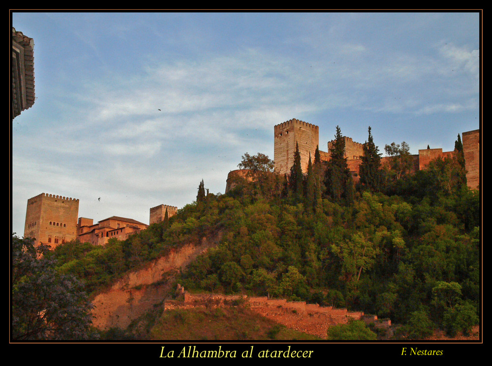 La Alhambra al atardecer