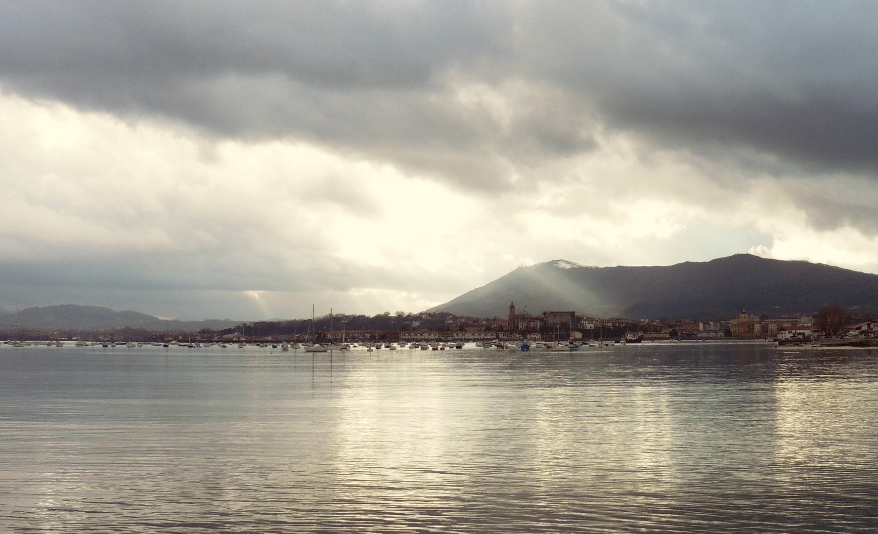 La baie de txingudi, à Hendaye