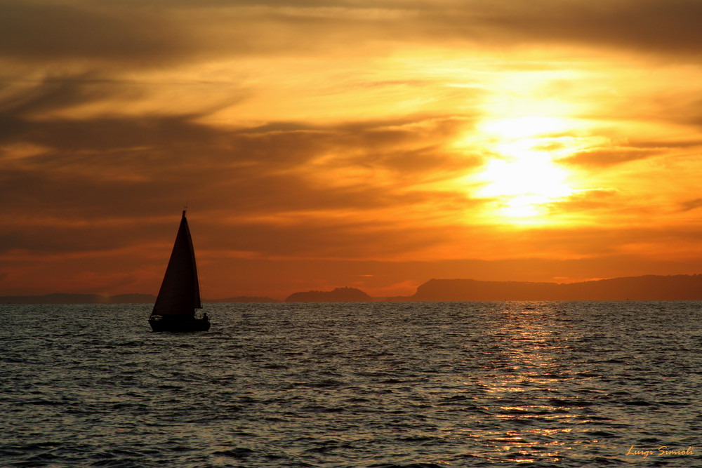 La Barca Al Tramonto Foto Immagini Paesaggi Mare Natura Foto Su Fotocommunity