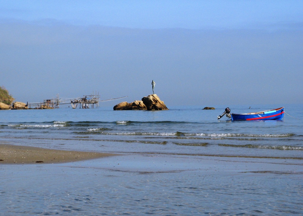 La Barca il monumento alla Bagnante e i Trabocchi