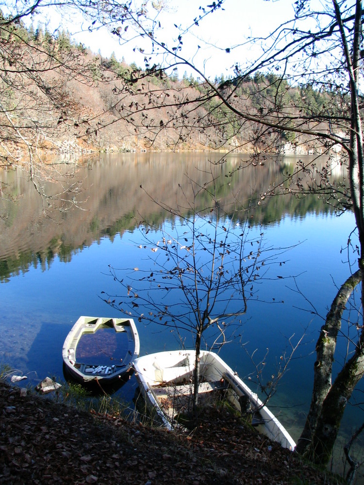 LA BARQUE ABANDONNEE