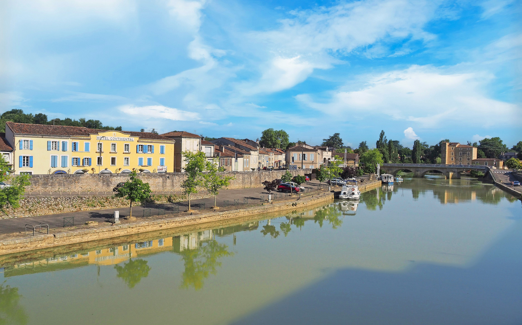 La Baïse à Condom avec les Grands Moulins