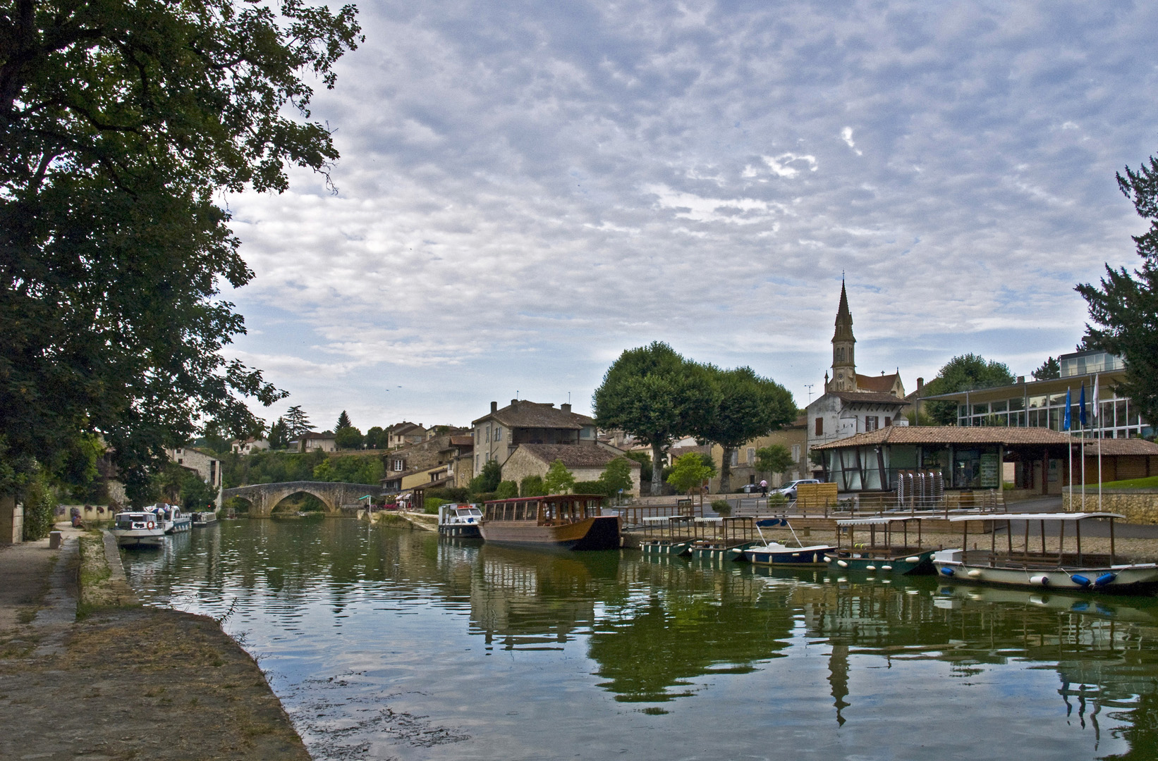  La Baïse à Nérac  --  Lot-et-Garonne  --  Die Baïse in Nérac