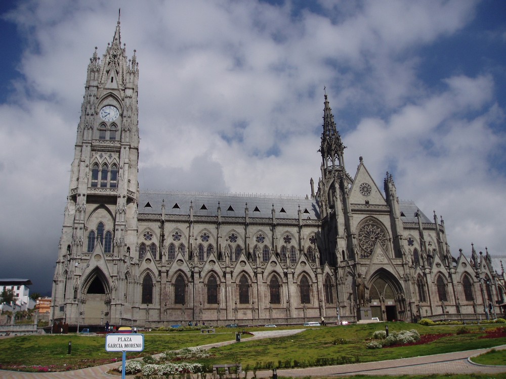 La basilica del Voto Nacional de Quito