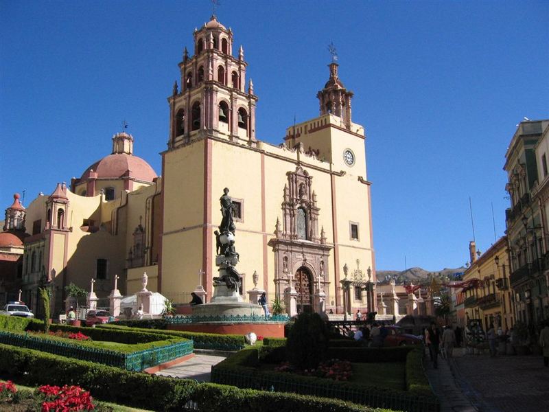 "La Basilica" im Zentrum von Guanajuato