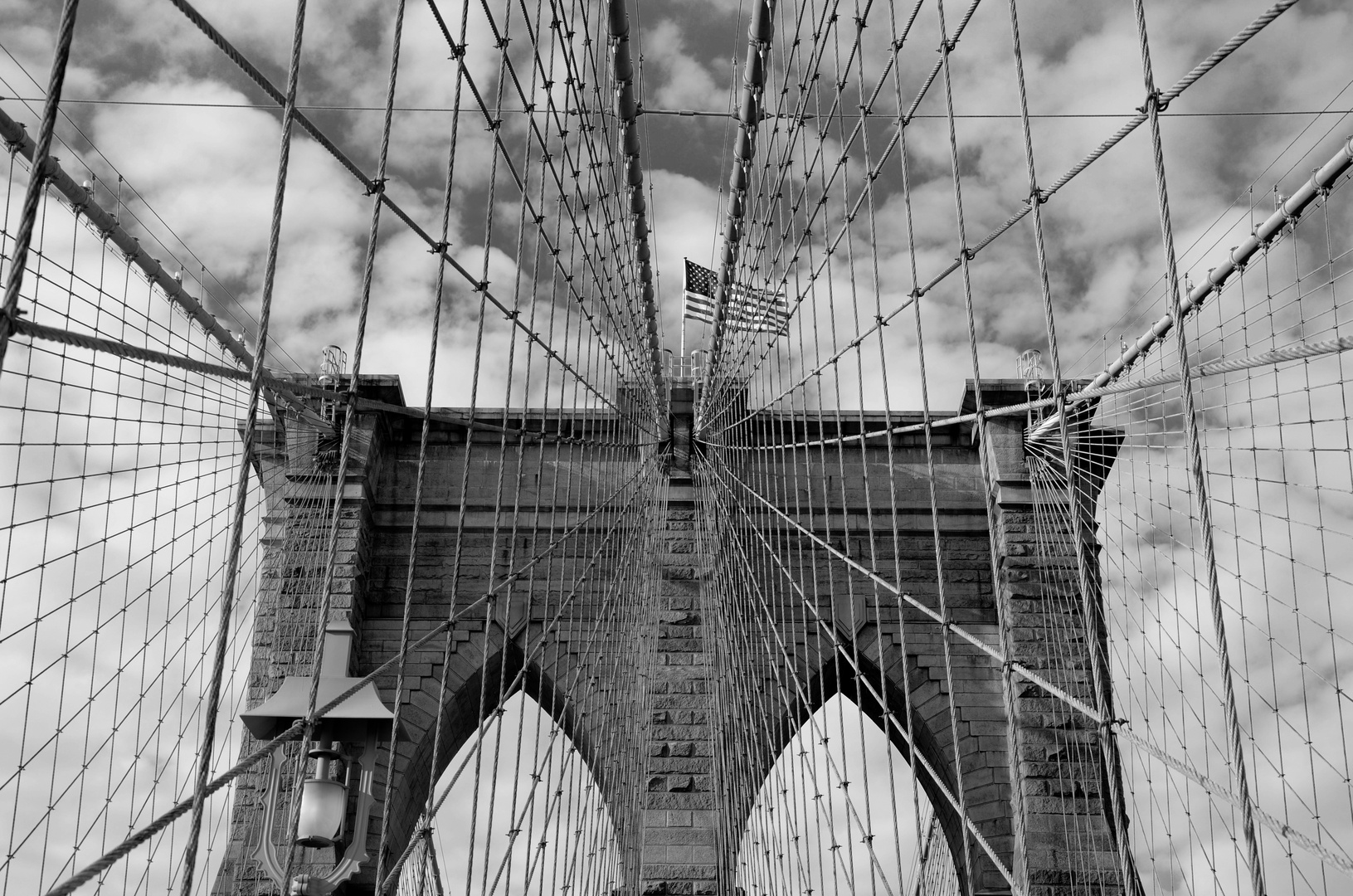 ...la bellezza è il ponte unico che ci collega con l'infinito...