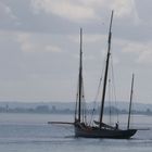 la bisquine de cancale a la sortie du port