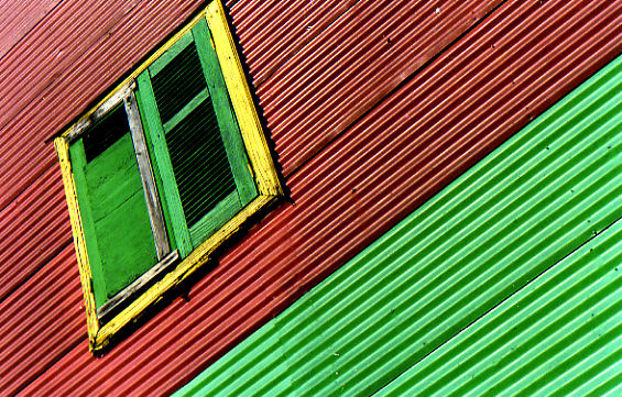 la boca en diagonal