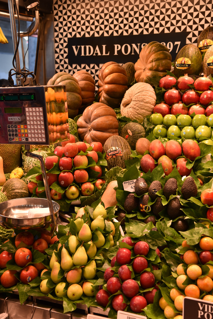 La Boqueria (Barcelona) - ein wunderschoner Obststand