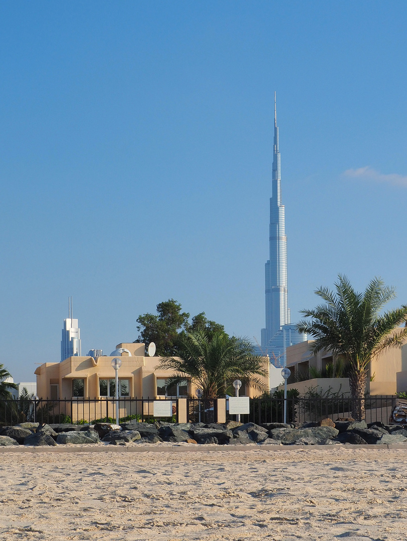 La Burj Khalifa vue de la plage (environ 3 Km)