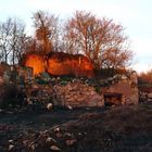 La butte parmi les ruines