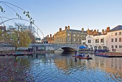 La Cam et le pont de Silver Street  --  Cambridge  --  Die Cam und die Silver Street Brücke