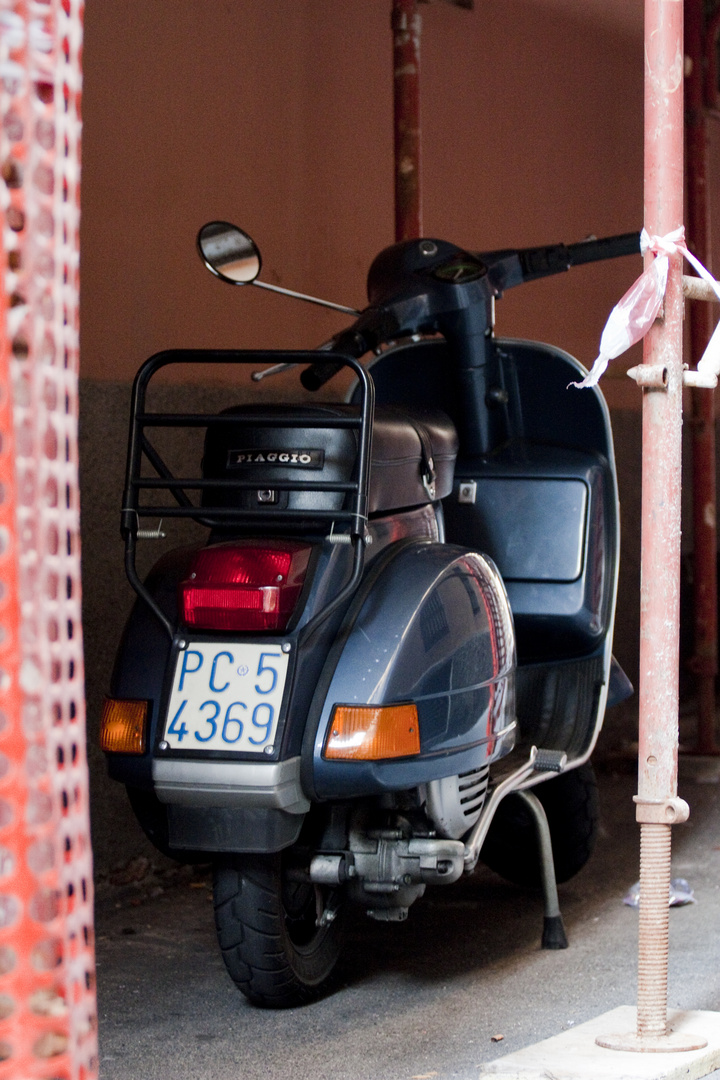 La cara e vecchia vespa...