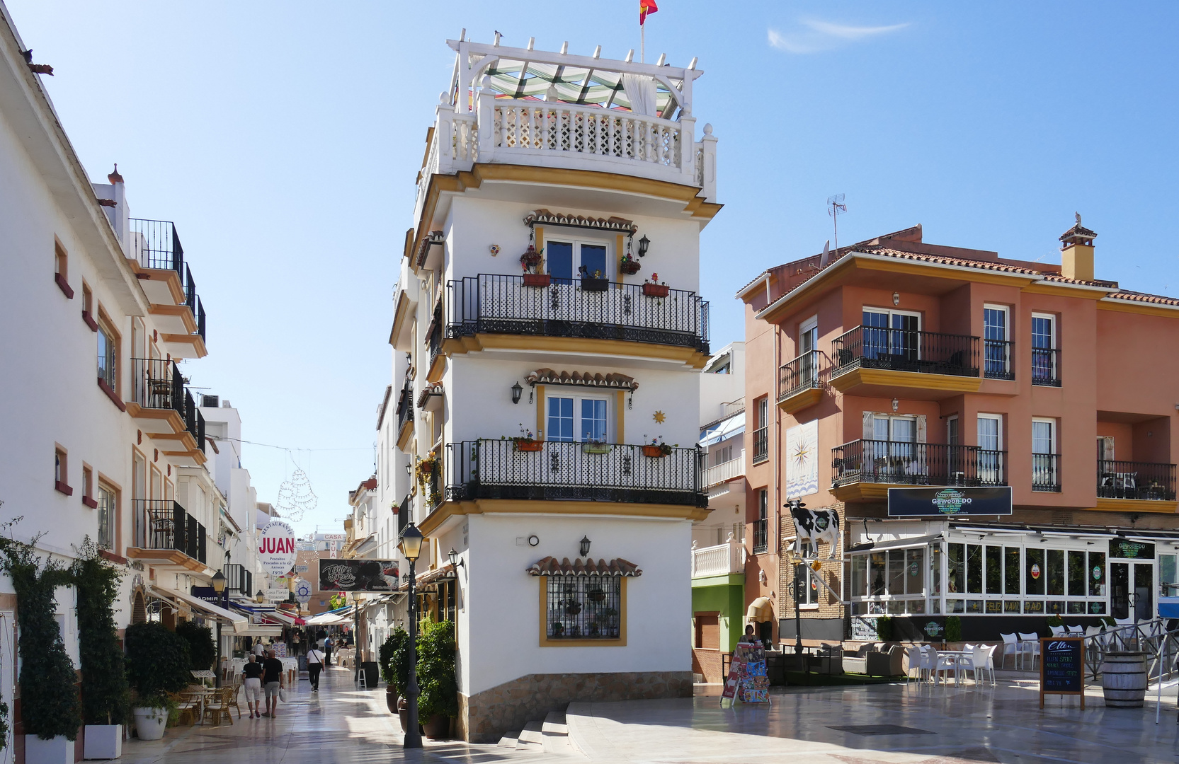 ...La Carihuela Street...