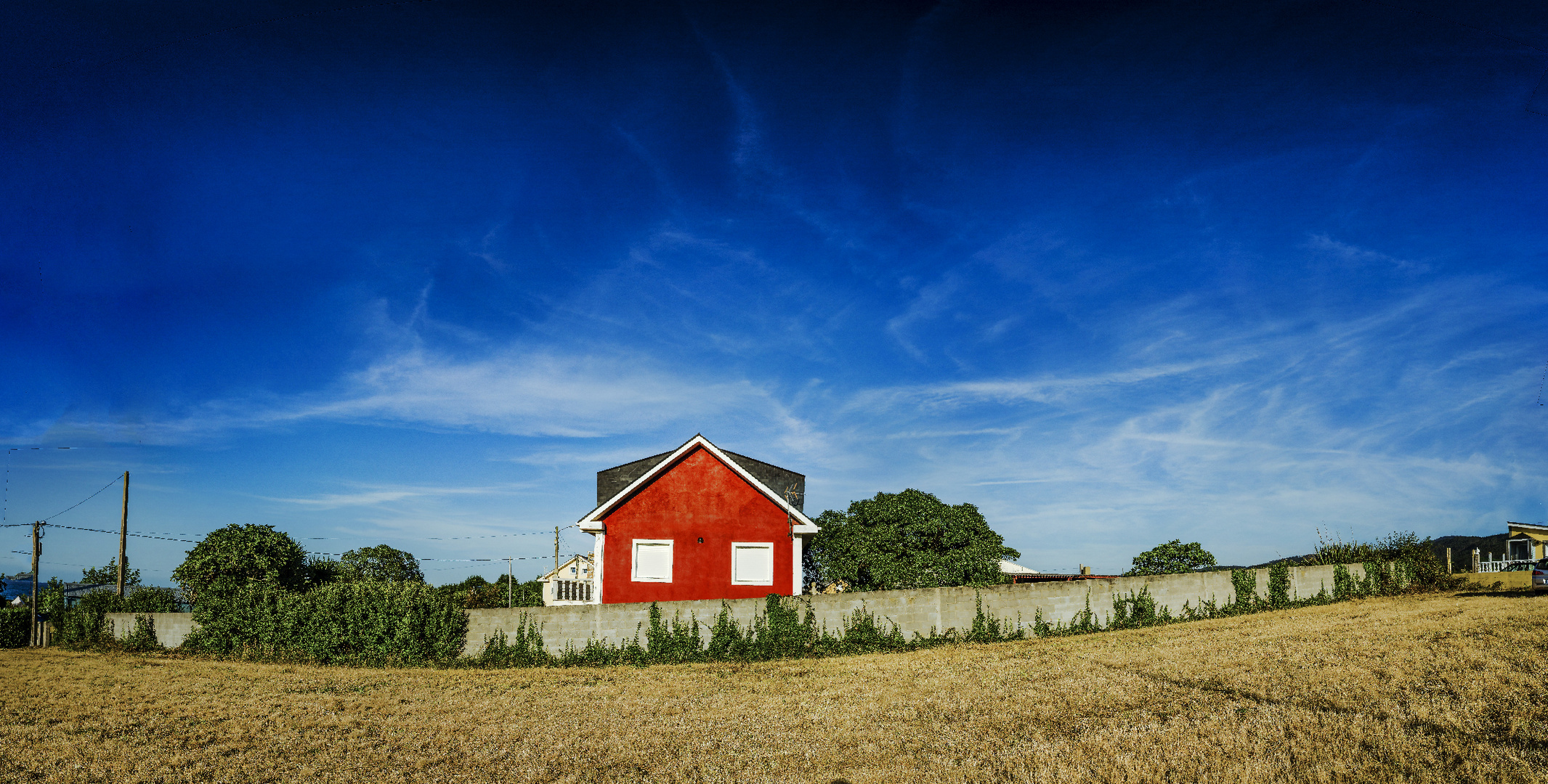 LA CASA ROJA