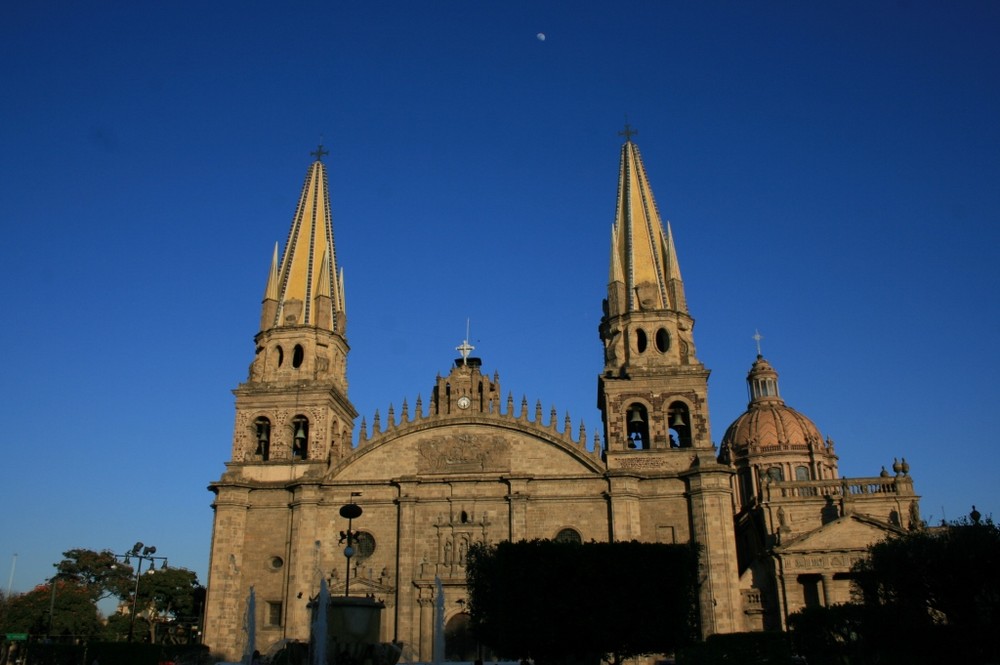 LA CATEDRAL 2 DE GUADALAJARA PARA EL MUNDO