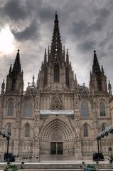 La Catedral de la Santa Creu i Santa Eulàlia ...