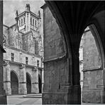 La Cathédrale Saint-Pierre de Condom vue du cloître (XVIème)