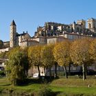  La Cathédrale Sainte-Marie et la Tour d’Armagnac en automne