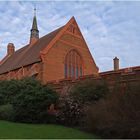 La Chapelle de Girton College vue de la première cour  --  Cambridge