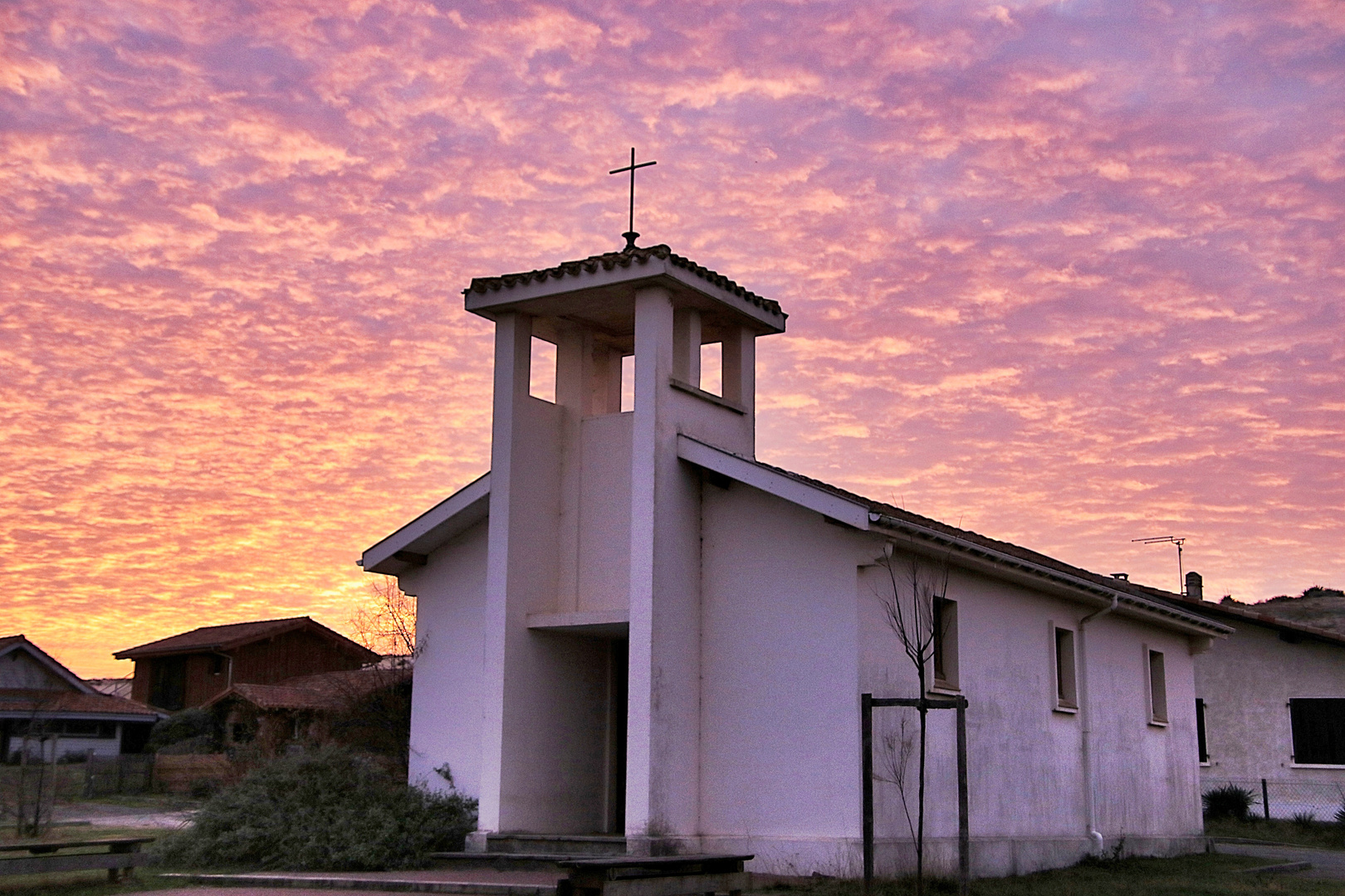 la chapelle de la plage de mon village 