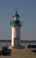 La chaussée neuve et le phare (Paimboeuf)