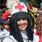 La Chica de la Cruz Roja