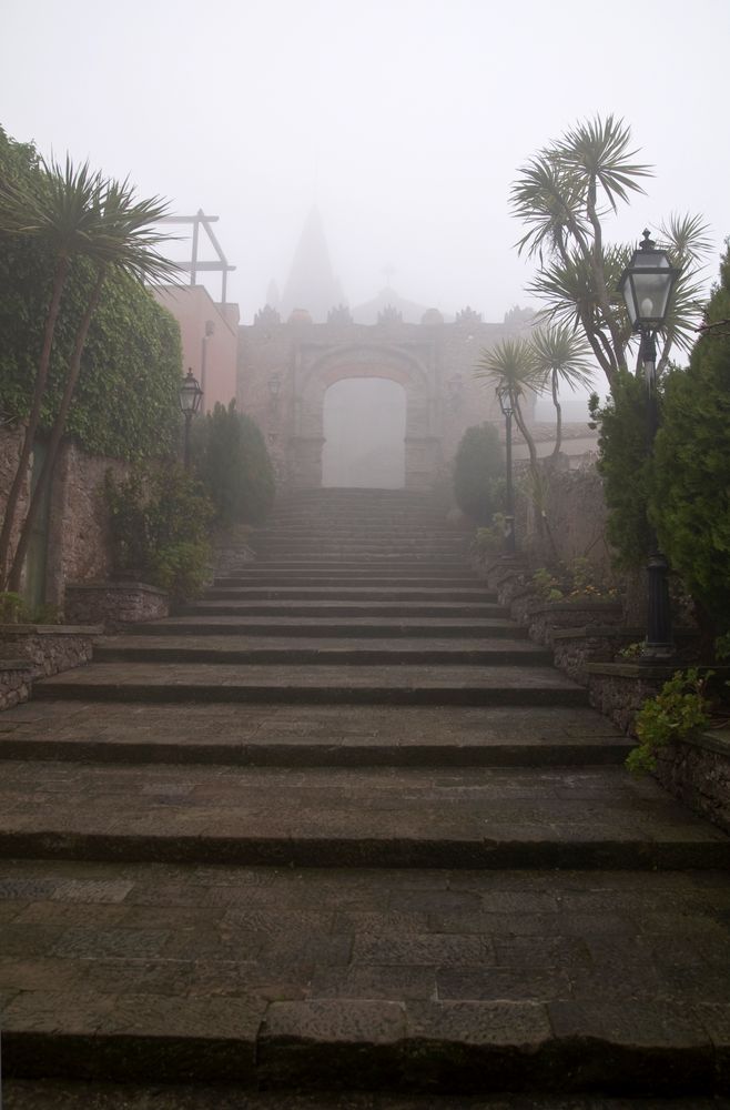 La Chiesa del Padrino - Convento Agostiniano - " Il Padrino 2 " - Forza d'Agro