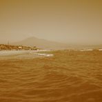 La cima dell'Etna vista dalla piana di Catania
