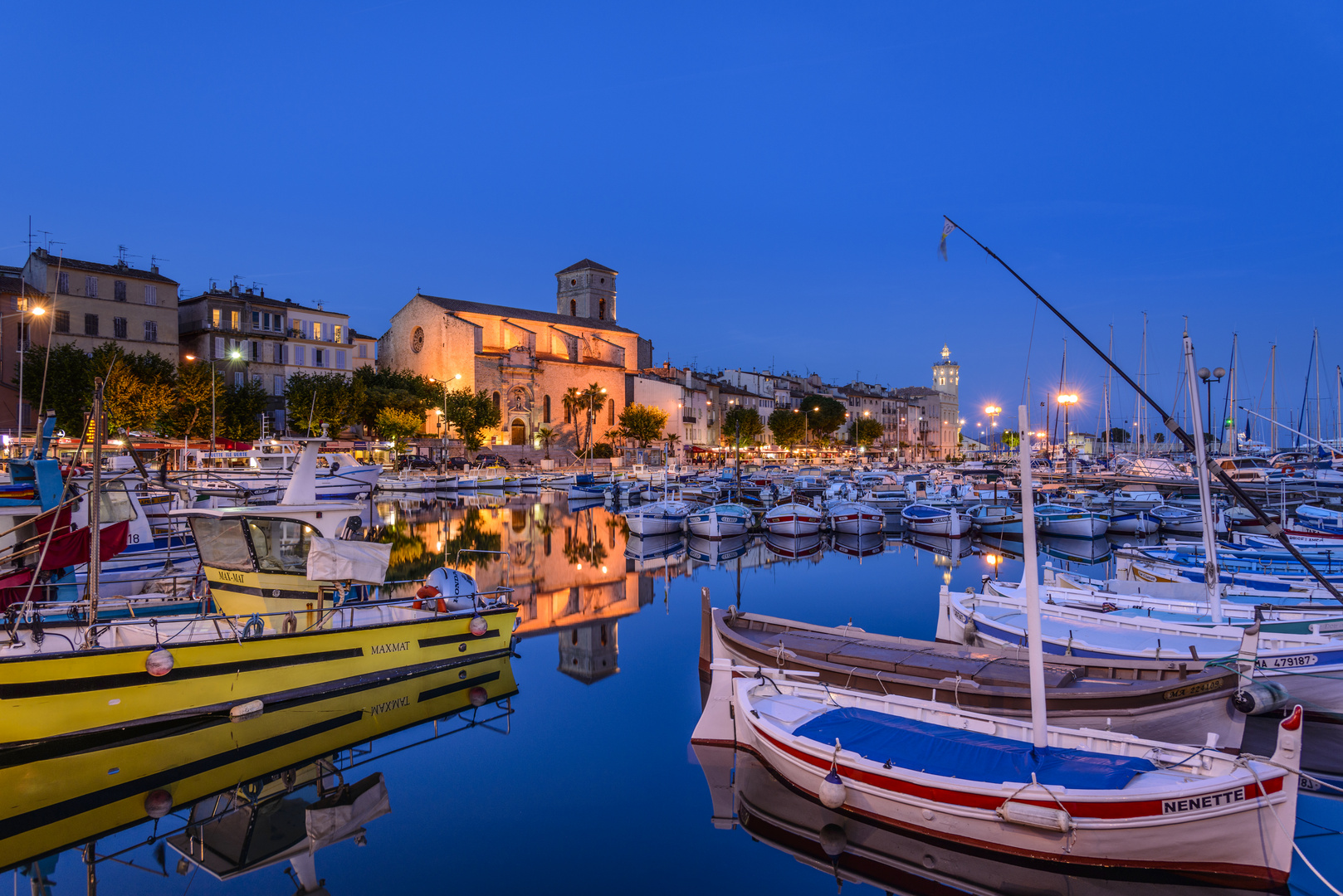 La Ciotat, Provence, Frankreich Foto & Bild  wasser, kirche, frühling