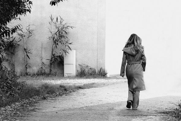  la dame aux cheveux longs 