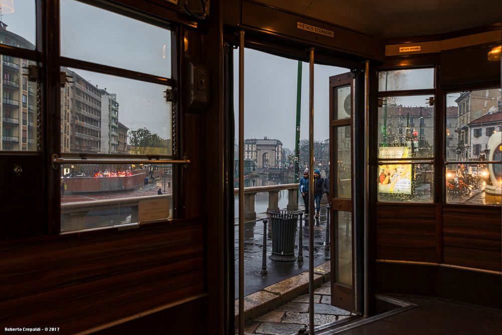 La darsena dal tram n. 10