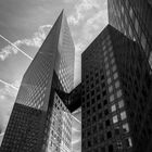 La Défense - "Leaning"