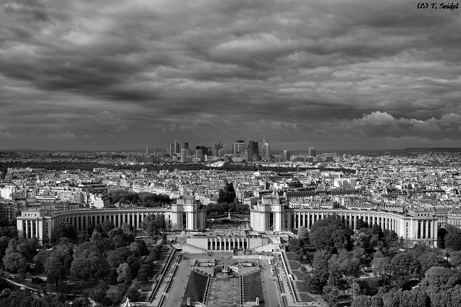 La Defense, Schlechtwetterfront