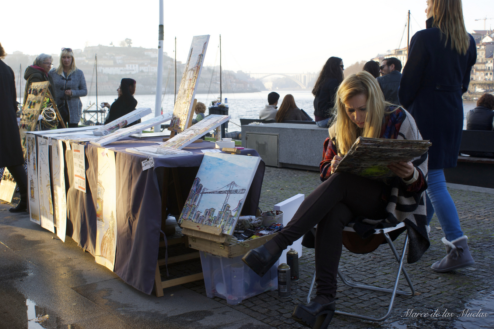 ...La dibujante de Oporto...