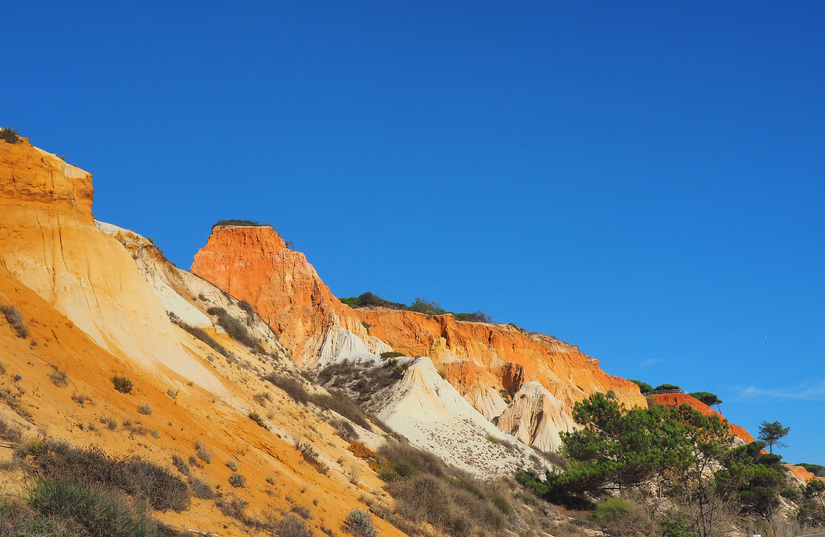 La falaise à la Plage de Barrranco