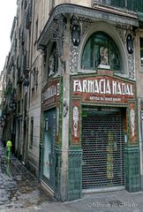 ...la farmacia Nadal...